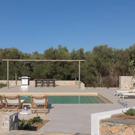 Costa Villa, Ultimate Beachside Retreat, By Thinkvilla Villa