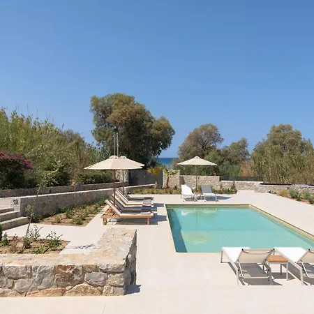 Costa Villa, Ultimate Beachside Retreat, By Thinkvilla Episkopi (Rethymno)